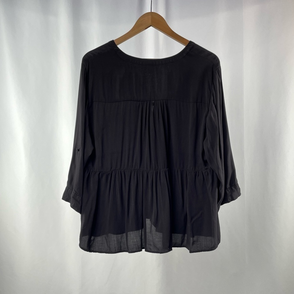 Torrid Button-Front Crop Babydoll Blouse in Black Size 2X - Picture 7 of 8